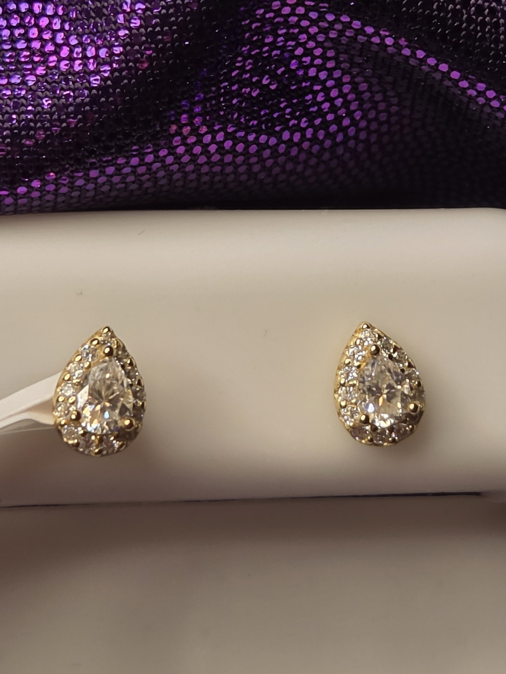 925 Stwrling Silver - 14kGold Vermeil Teardrop Genuine Moissanote Stud Earrings